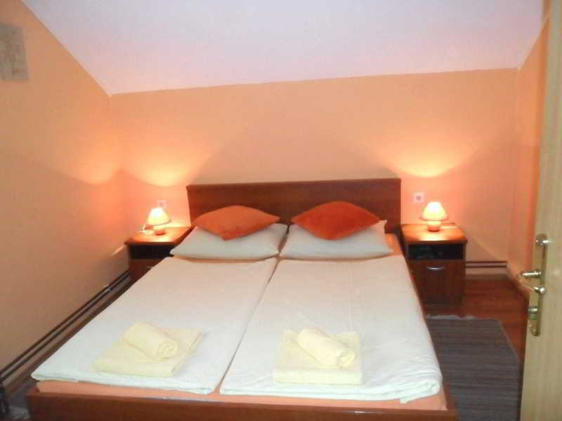 Guesthouse Sara Grabovac  Bagian luar foto