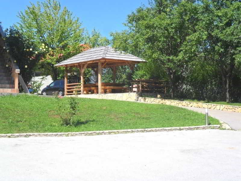 Guesthouse Sara Grabovac  Bagian luar foto