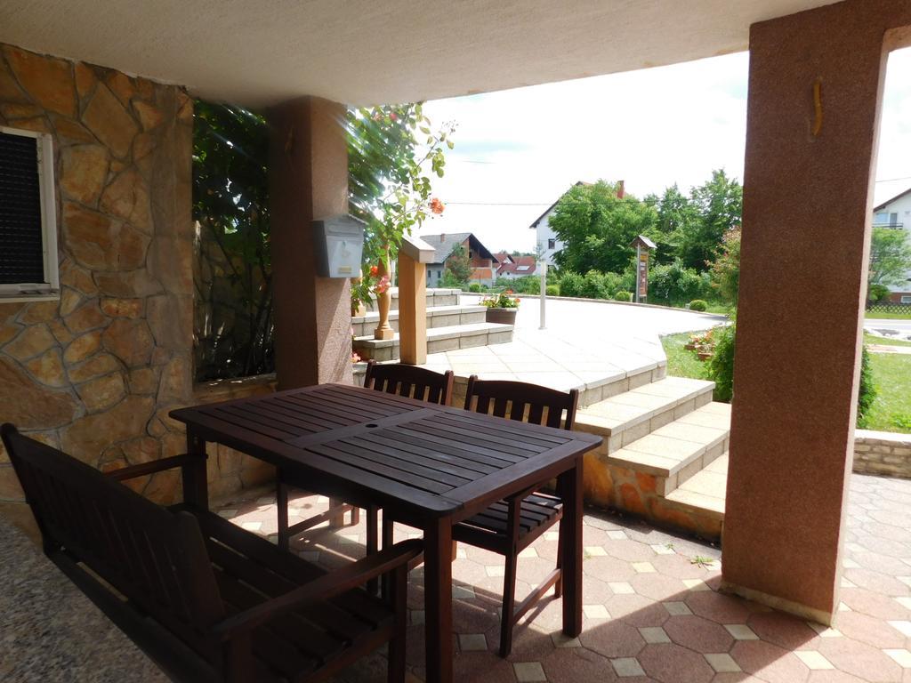 Guesthouse Sara Grabovac  Bagian luar foto