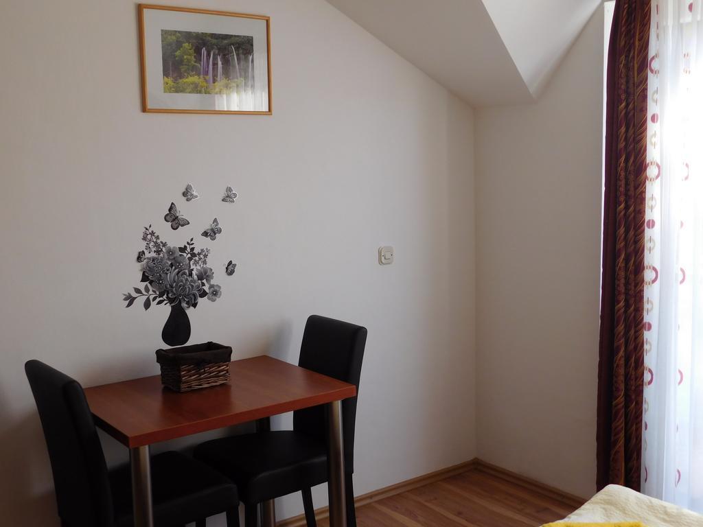 Guesthouse Sara Grabovac  Bagian luar foto