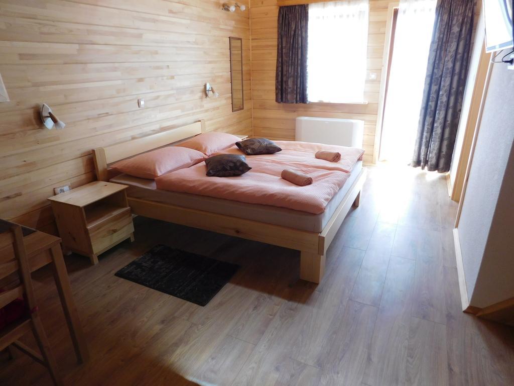 Guesthouse Sara Grabovac  Bagian luar foto