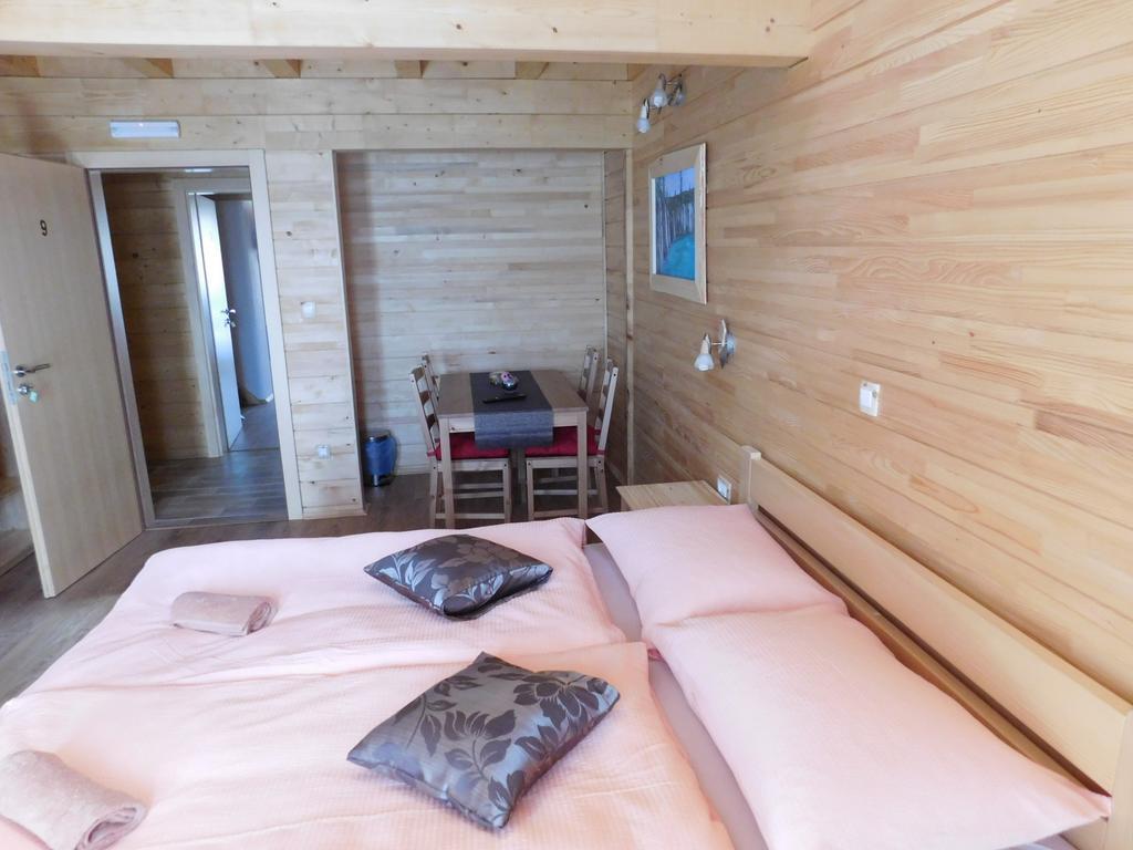 Guesthouse Sara Grabovac  Bagian luar foto