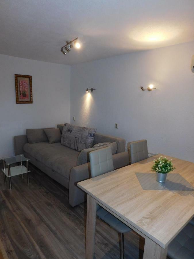Guesthouse Sara Grabovac  Bagian luar foto